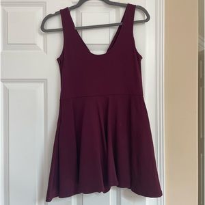 Lulus size medium purplish maroon color